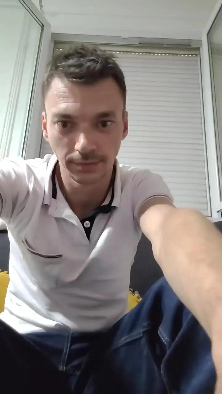 Jerjer42 on Cam4