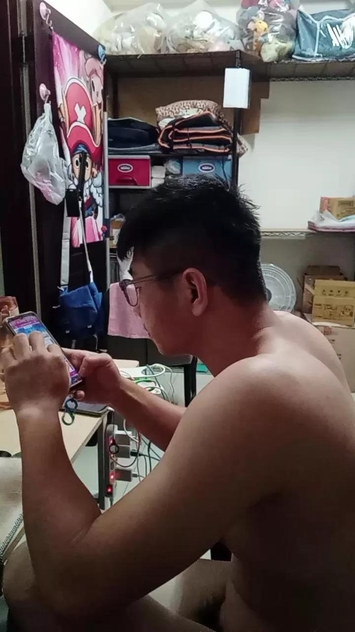 JHUANG on Cam4 