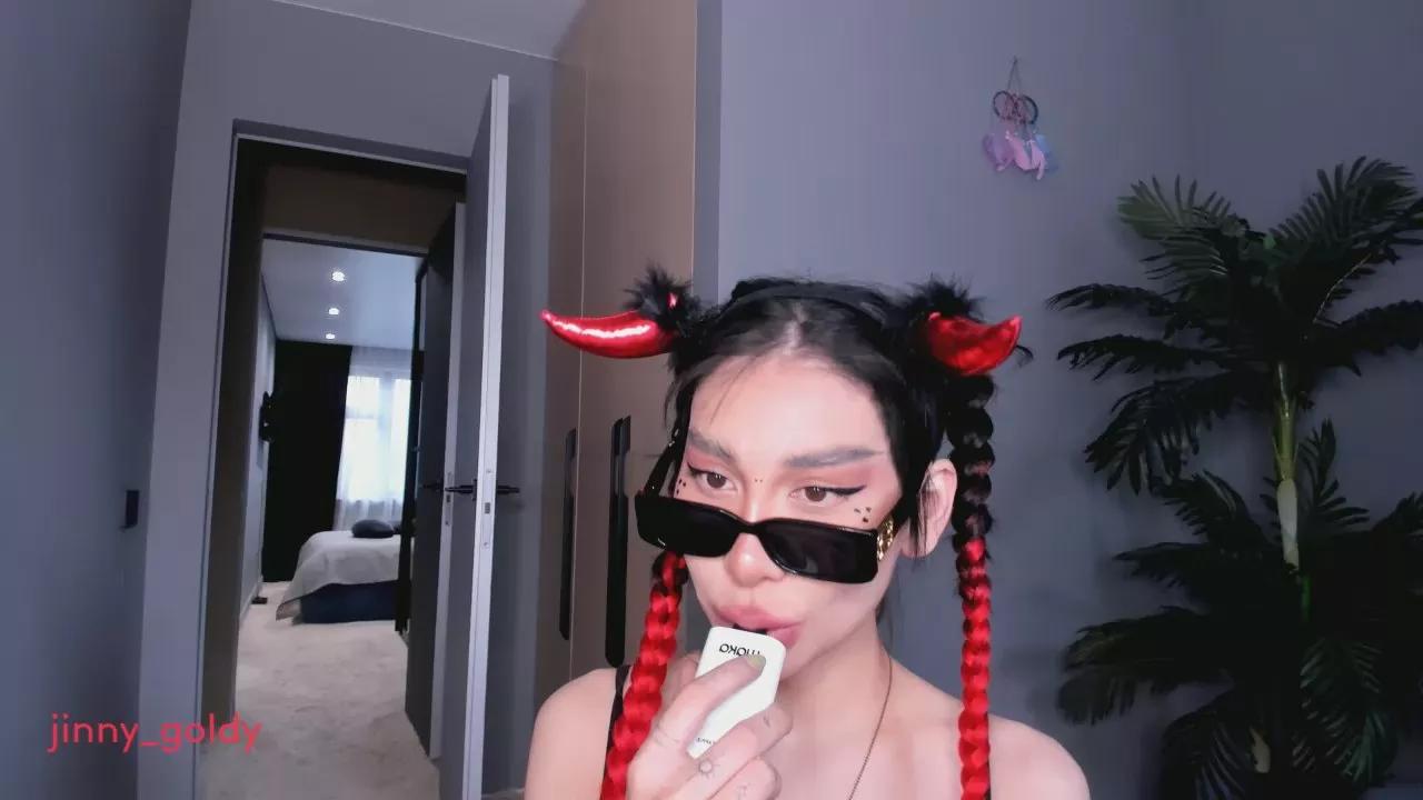 Jinny_gold on Cam4 