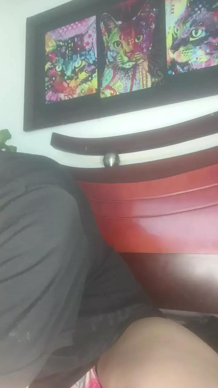 jmms_hot on Cam4 