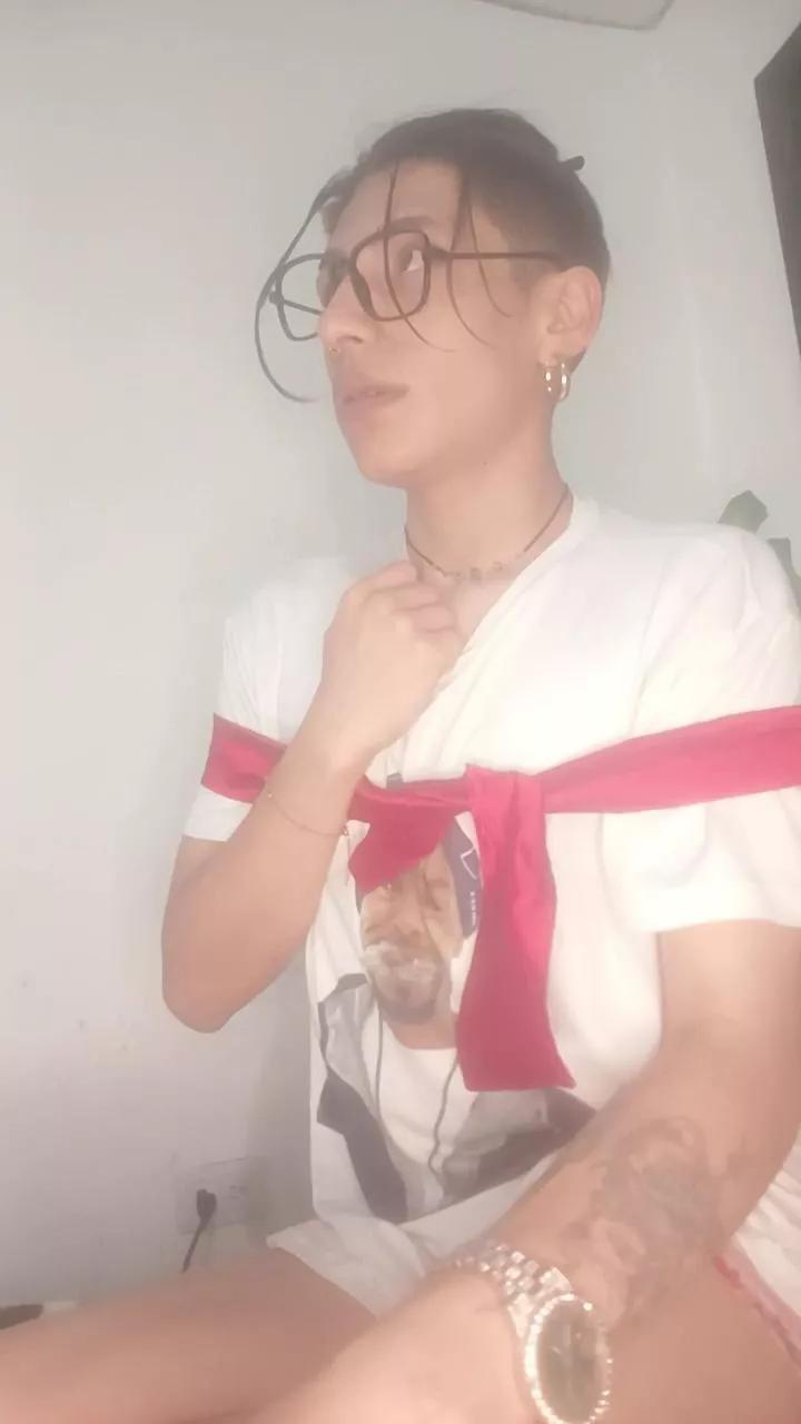 jmms_hot on Cam4 