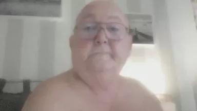 jojo734 on Cam4 