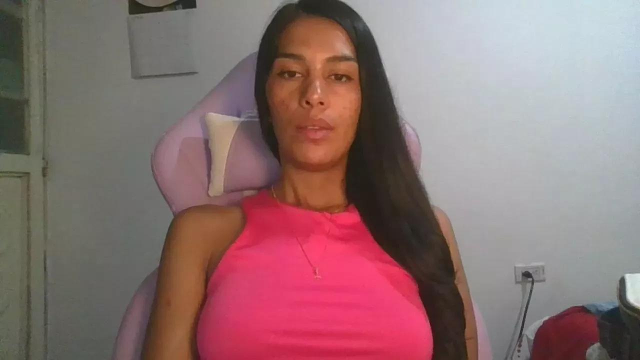 JuanaBrunette7 on Cam4 