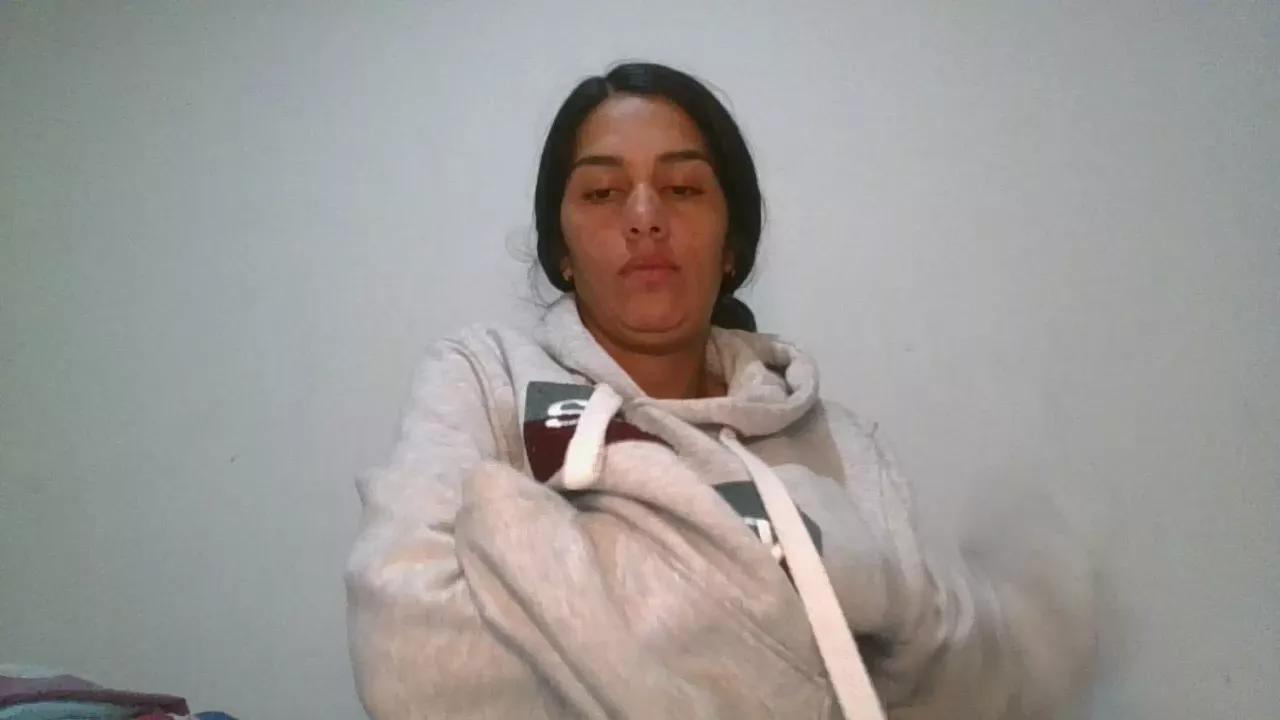 JuanaBrunette7 on Cam4 