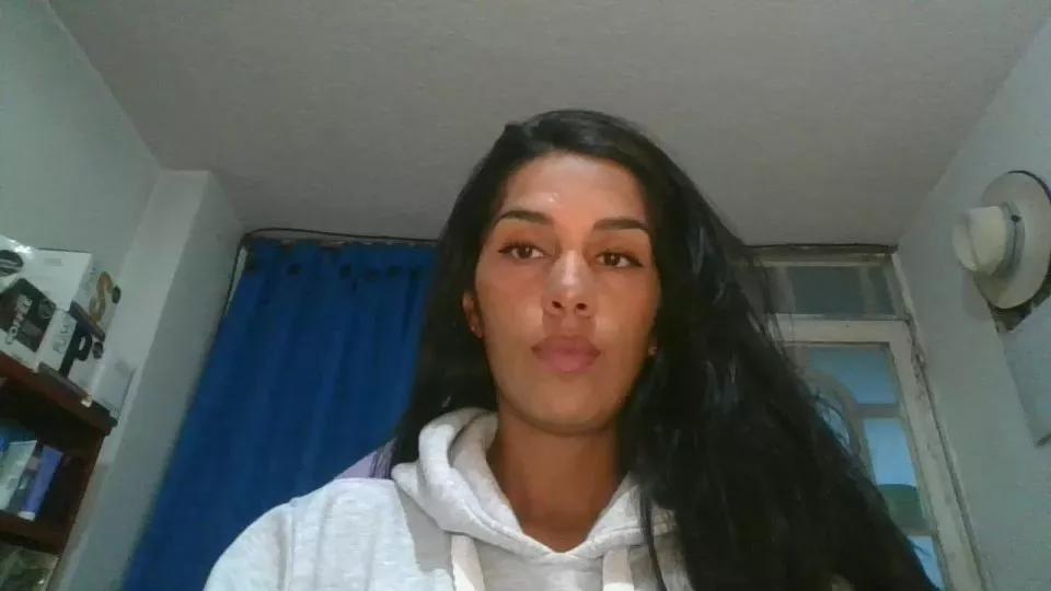 JuanaBrunette7 on Cam4 