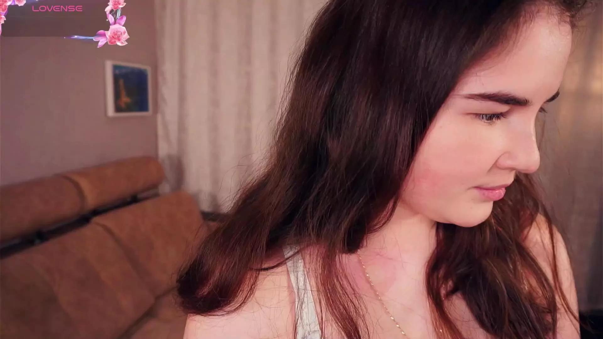 JulianaBlow on Cam4 
