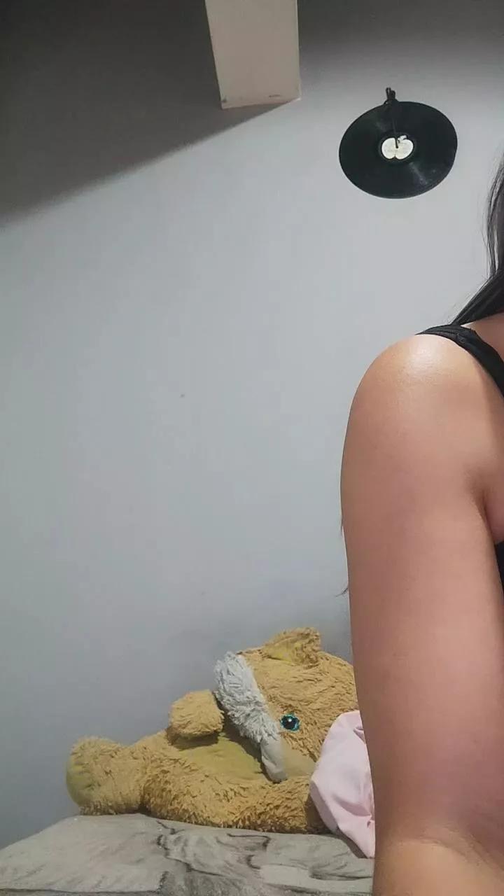 JulietaRuzzo on Cam4 