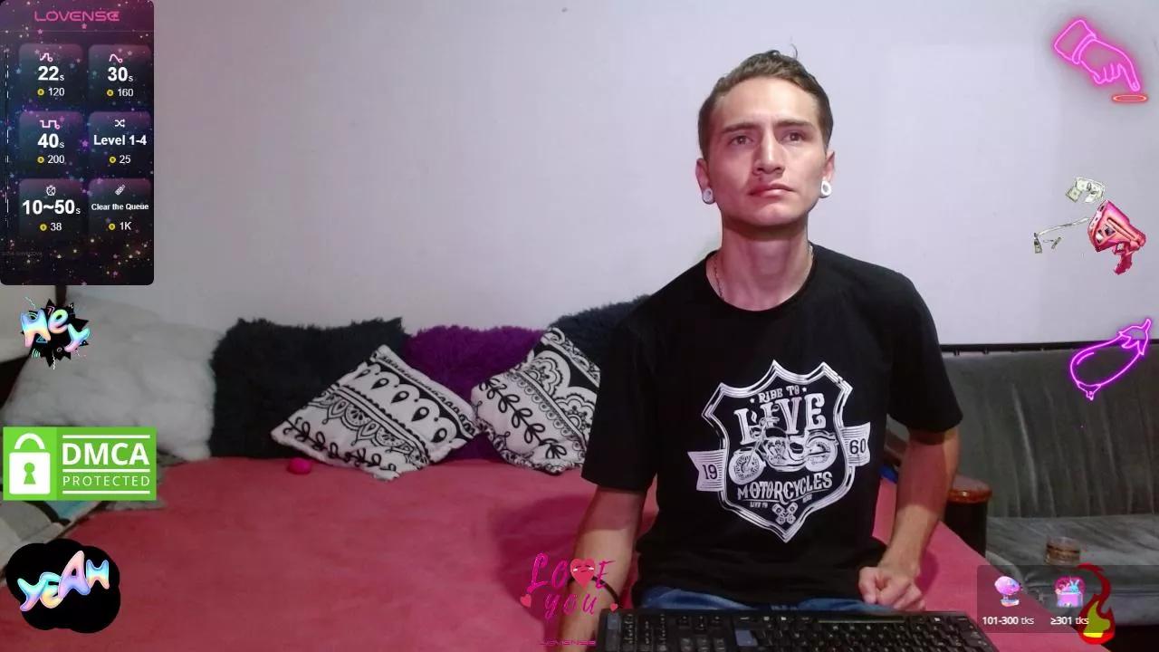 julieth_tayler on Cam4 
