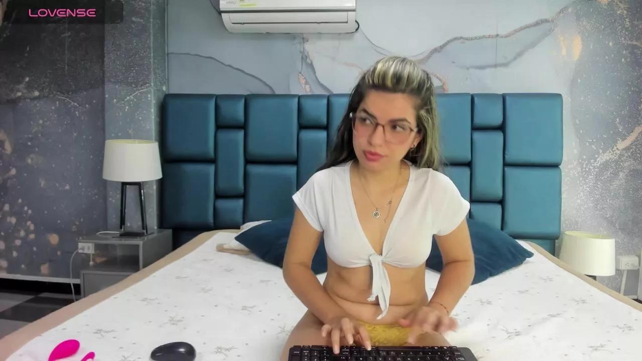 JulietSofia on Cam4 