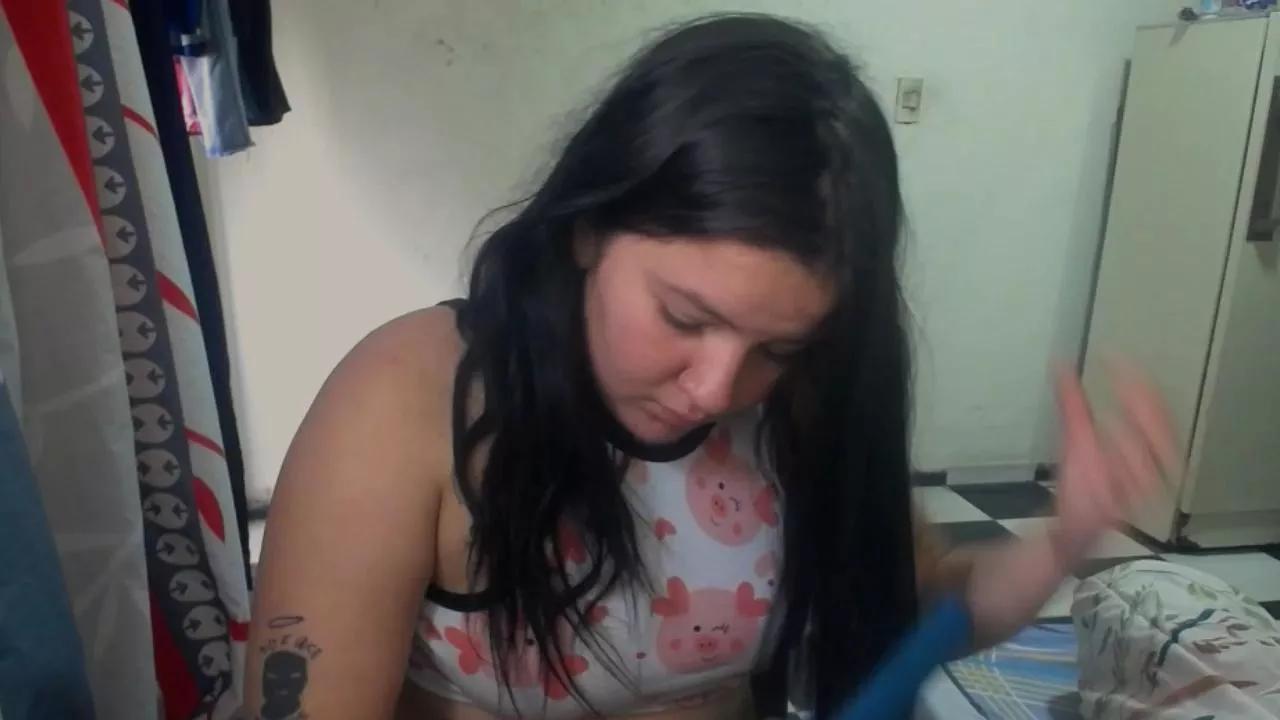 jullymessyy on Cam4 