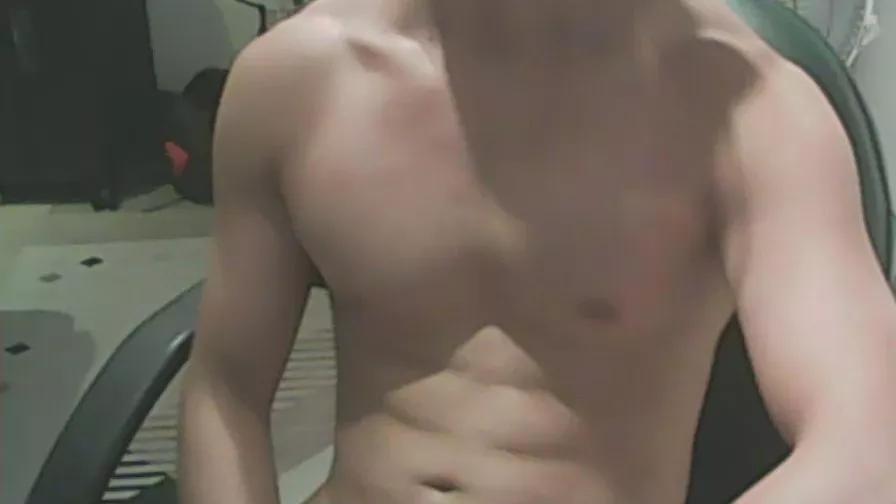 justin0221 on Cam4