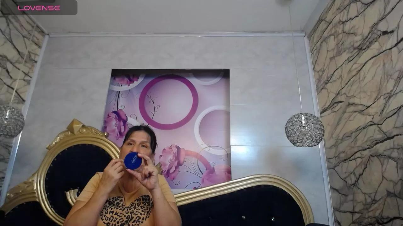 karito_mature on Cam4 