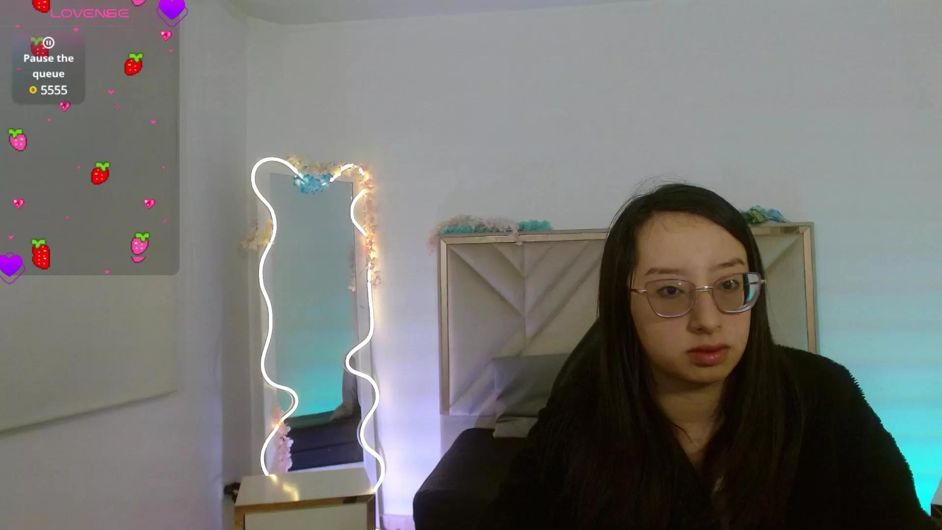 Karly_tay on Cam4 