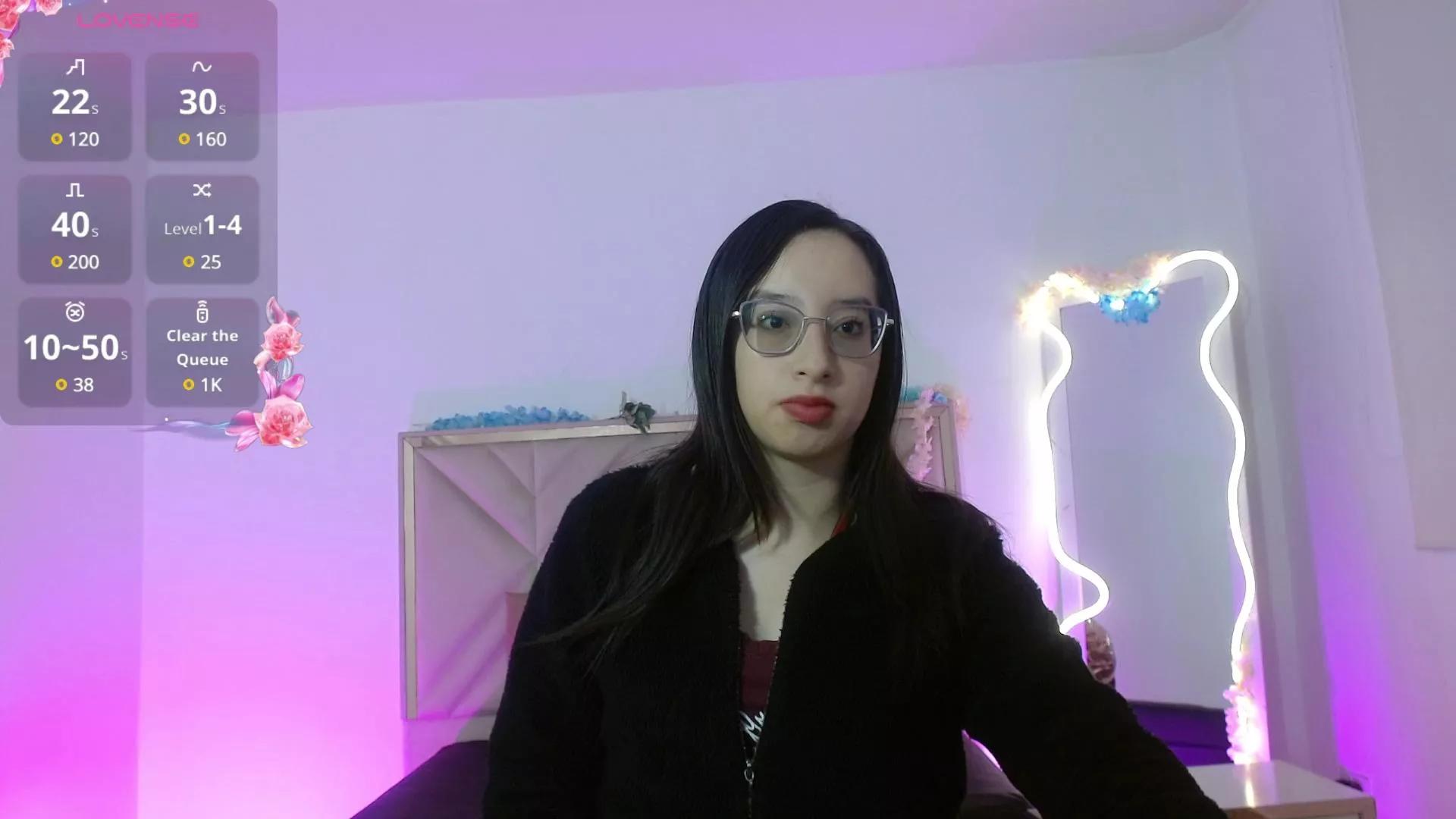 Karly_tay on Cam4 