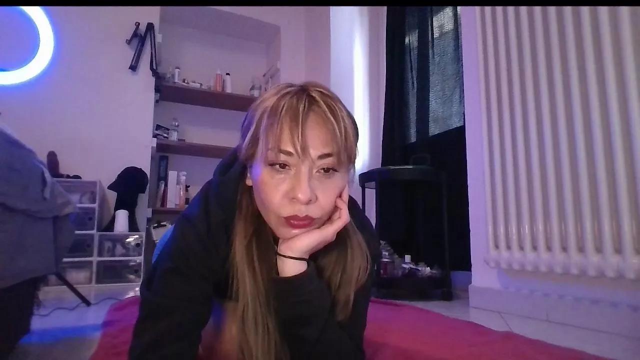 Karolinareaper on Cam4 
