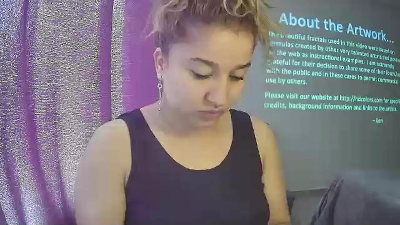 Offline Kerry_jacksonn on Cam4