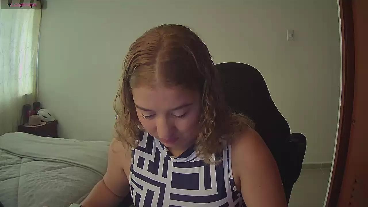 Offline Kerry_jacksonn on Cam4