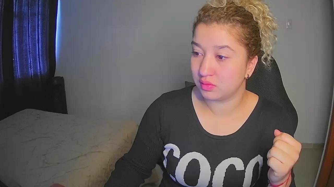 Offline Kerry_jacksonn on Cam4