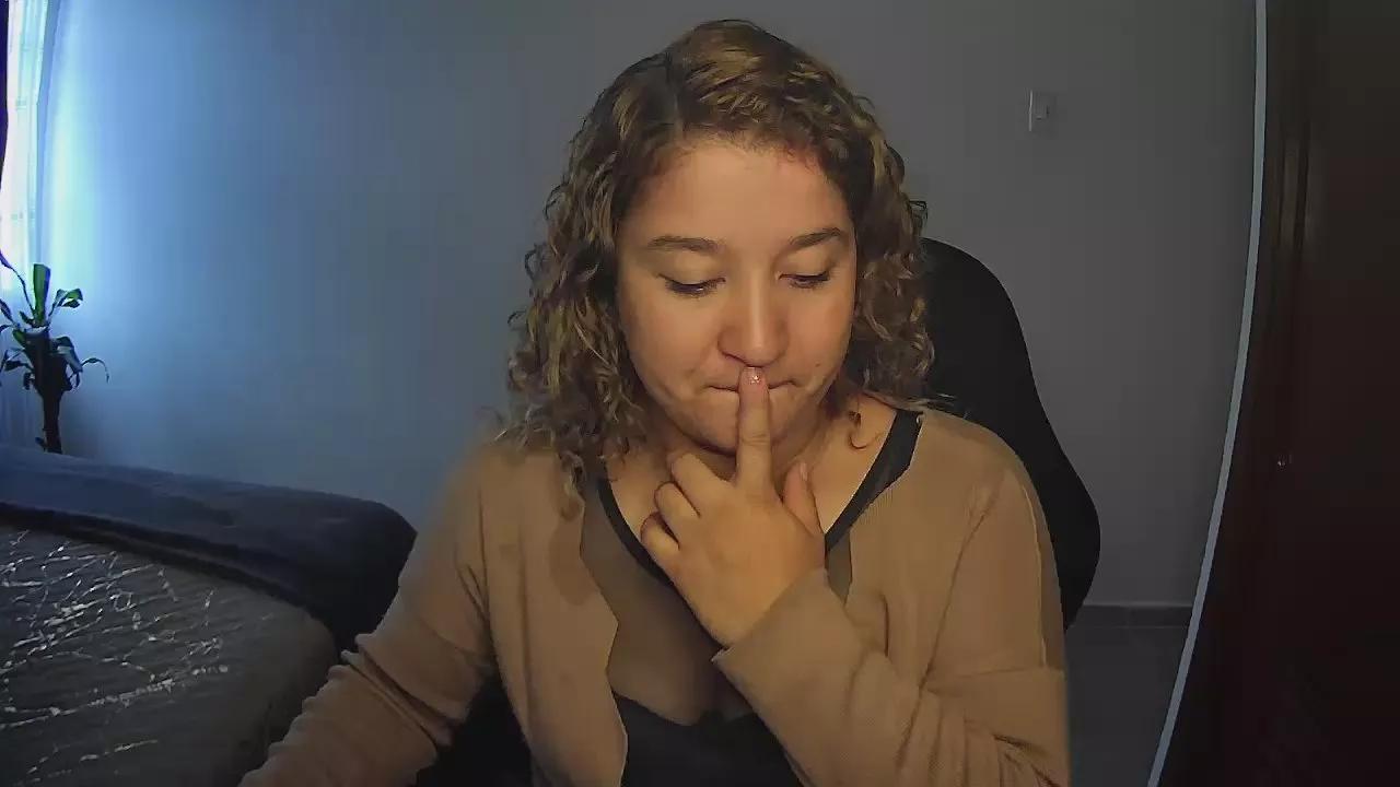 Offline Kerry_jacksonn on Cam4