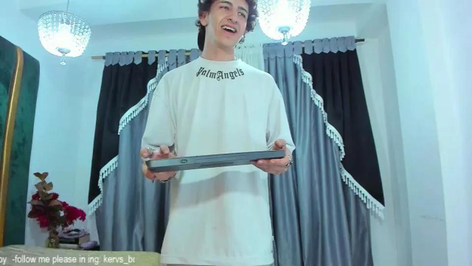Kervs__ on Cam4 