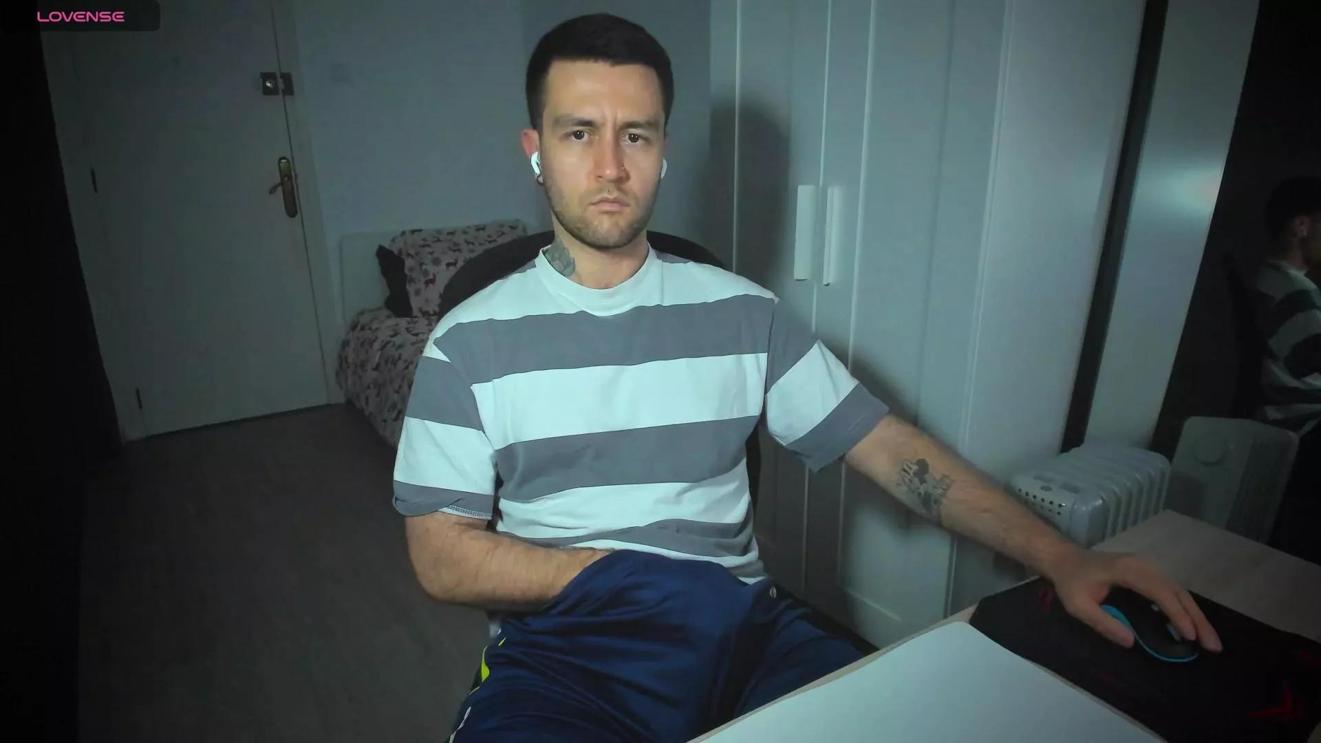 KevinGorgeous on Cam4 