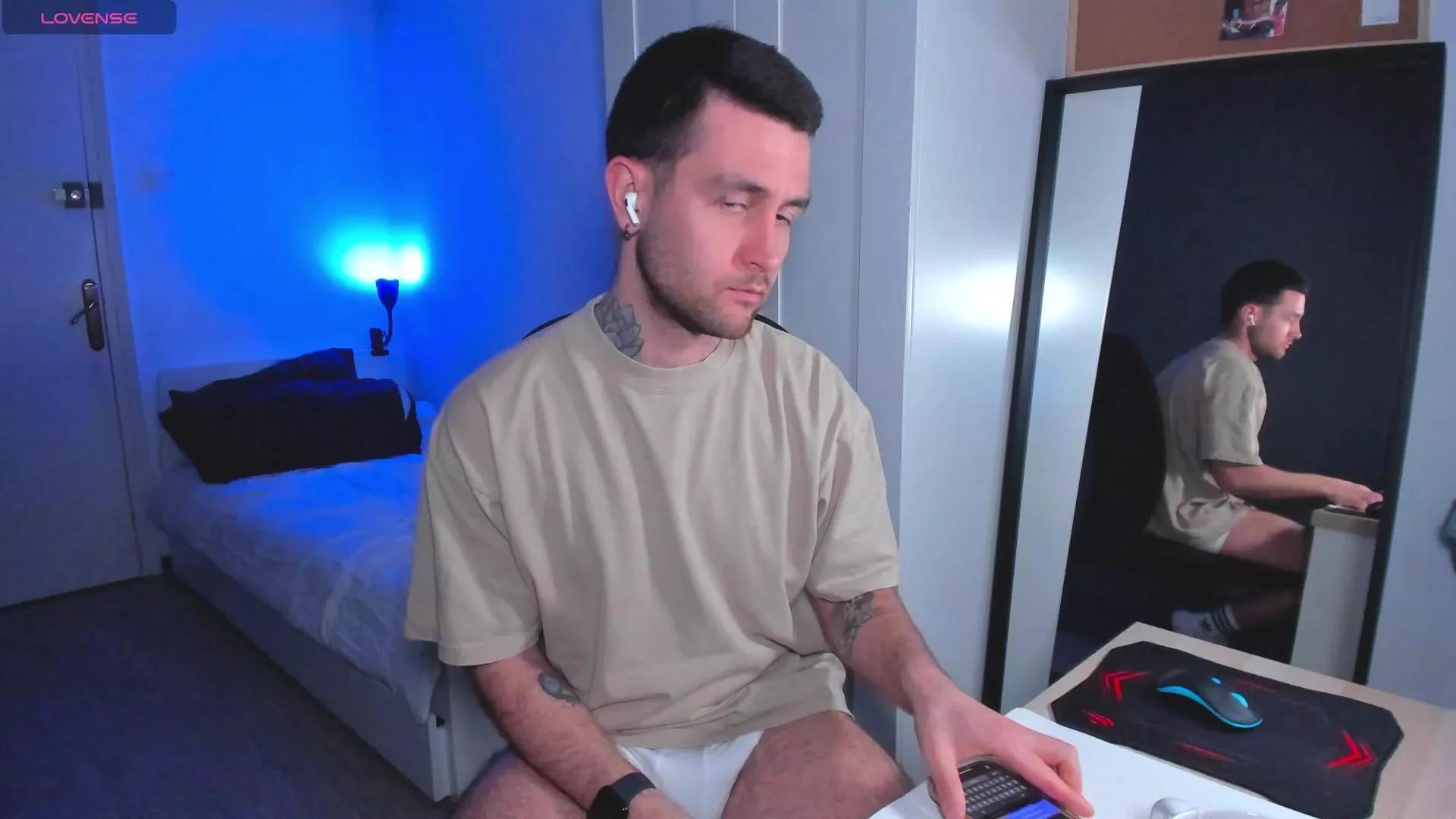 KevinGorgeous on Cam4 
