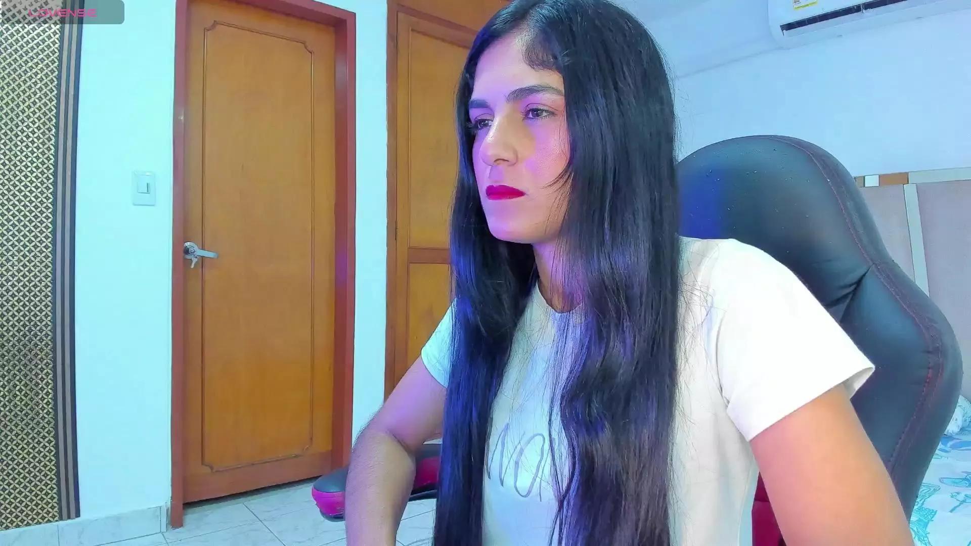 KhloeRiva on Cam4
