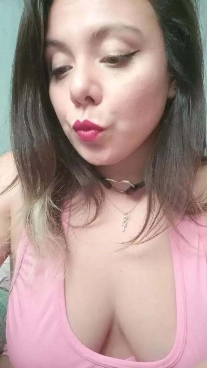 KimieChan on Cam4 