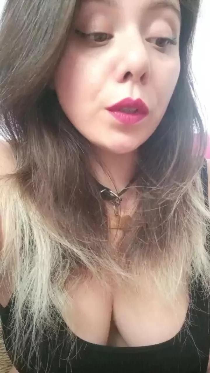 KimieChan on Cam4 