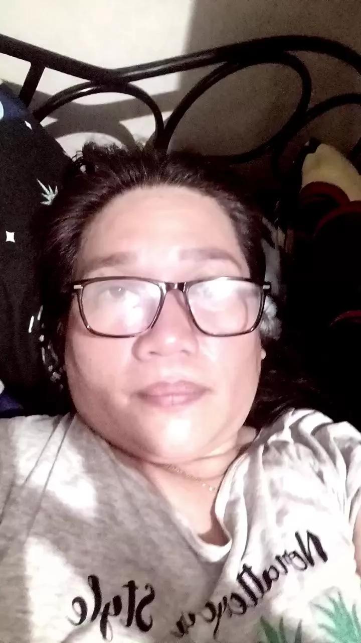 kissandhugme09 on Cam4 