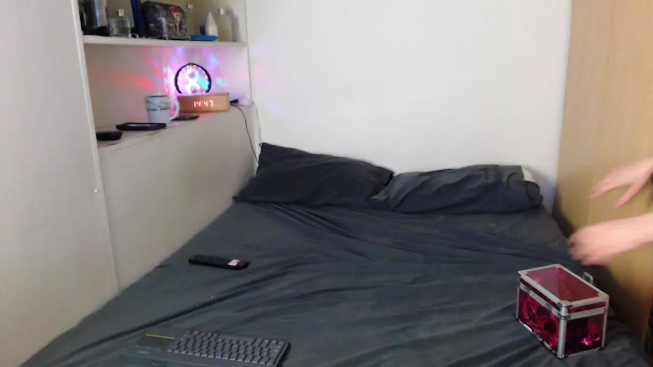 KissraChick on Cam4 