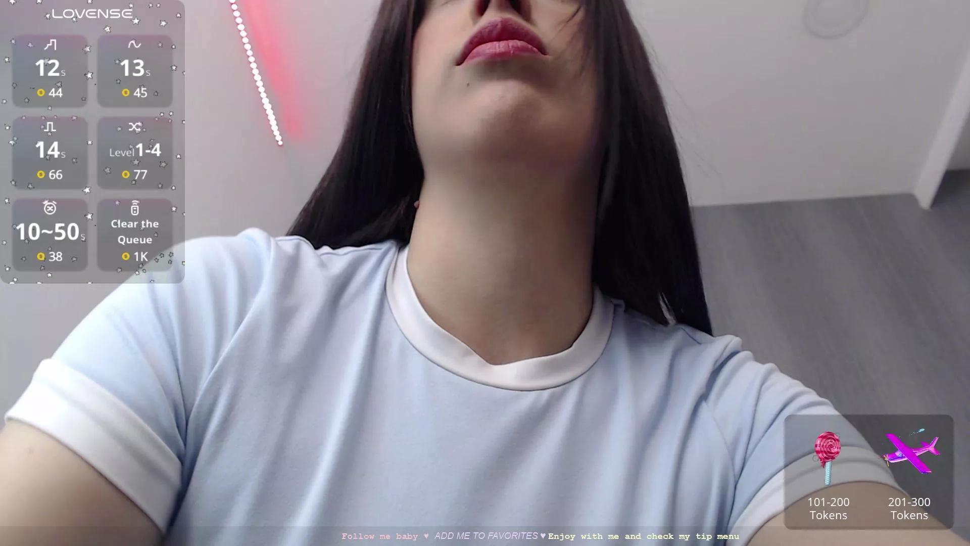 Kitty_Amira on Cam4 