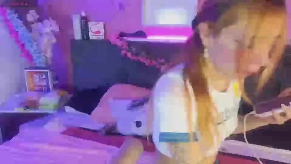 kitty_roses_ on Cam4 