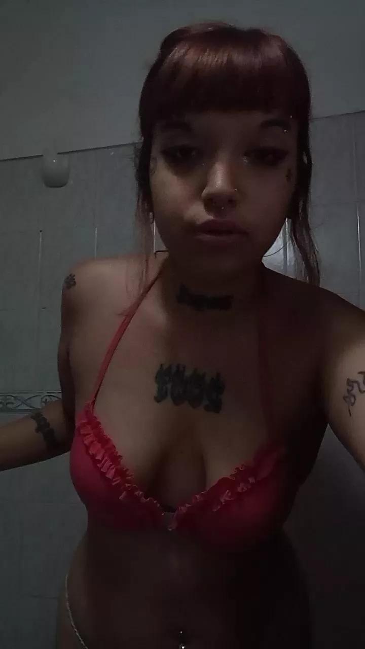 Kittydemon666 on Cam4 