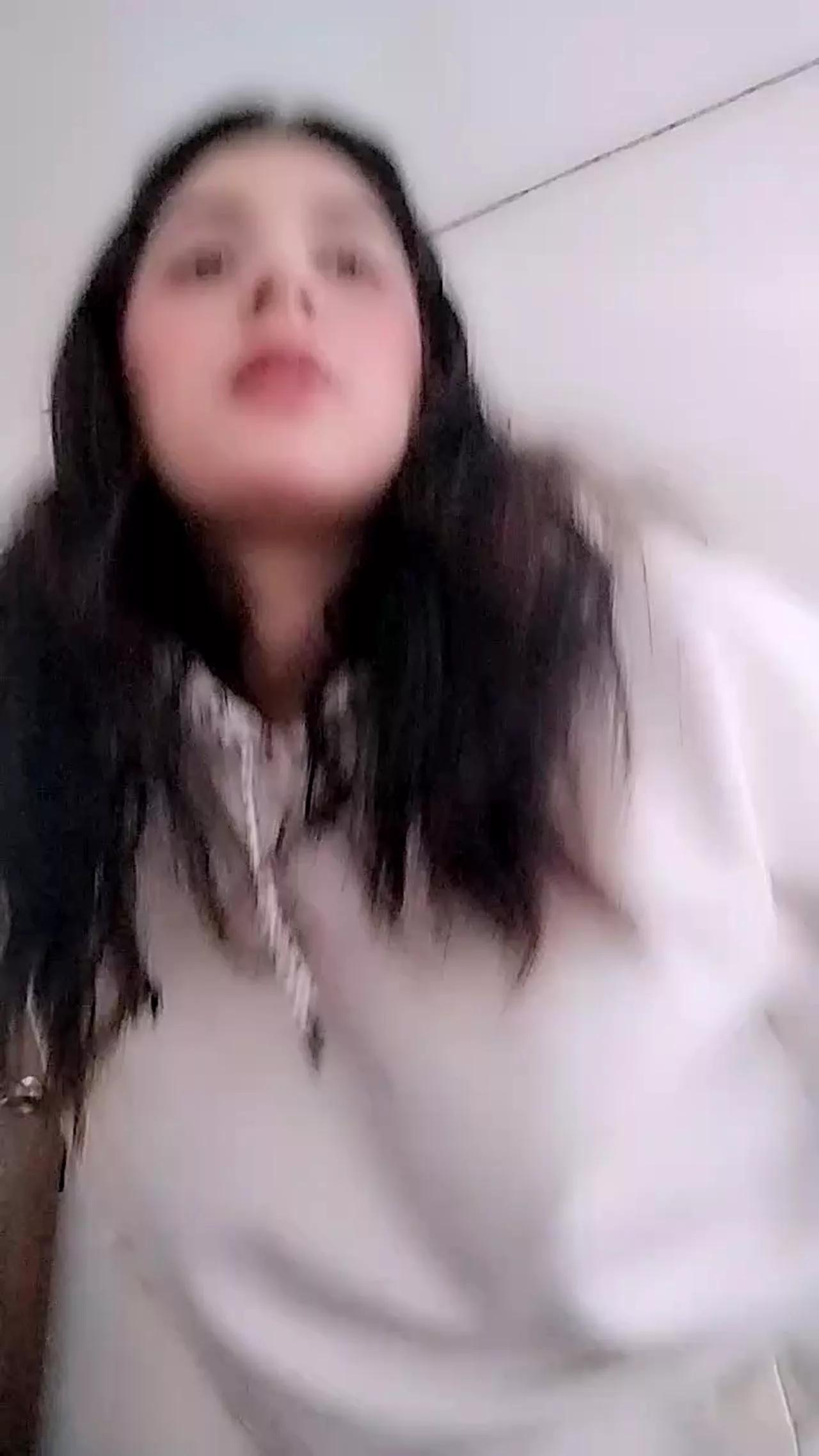 Freechat Kittyfeet1 on Cam4