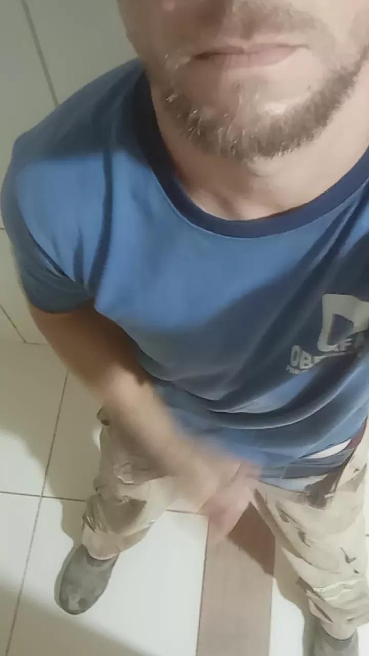 Klayton90 on Cam4