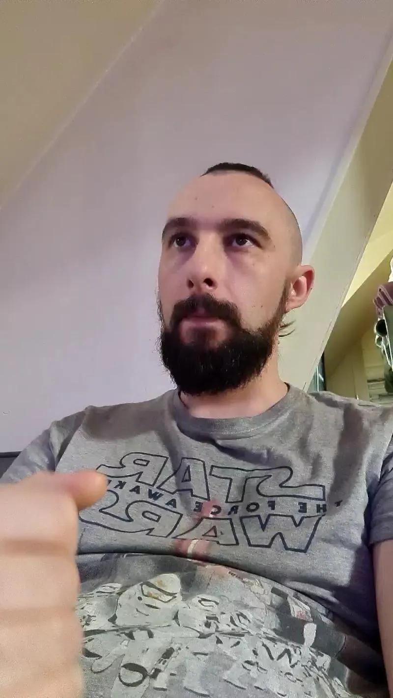 Offline Knutberserker on Cam4