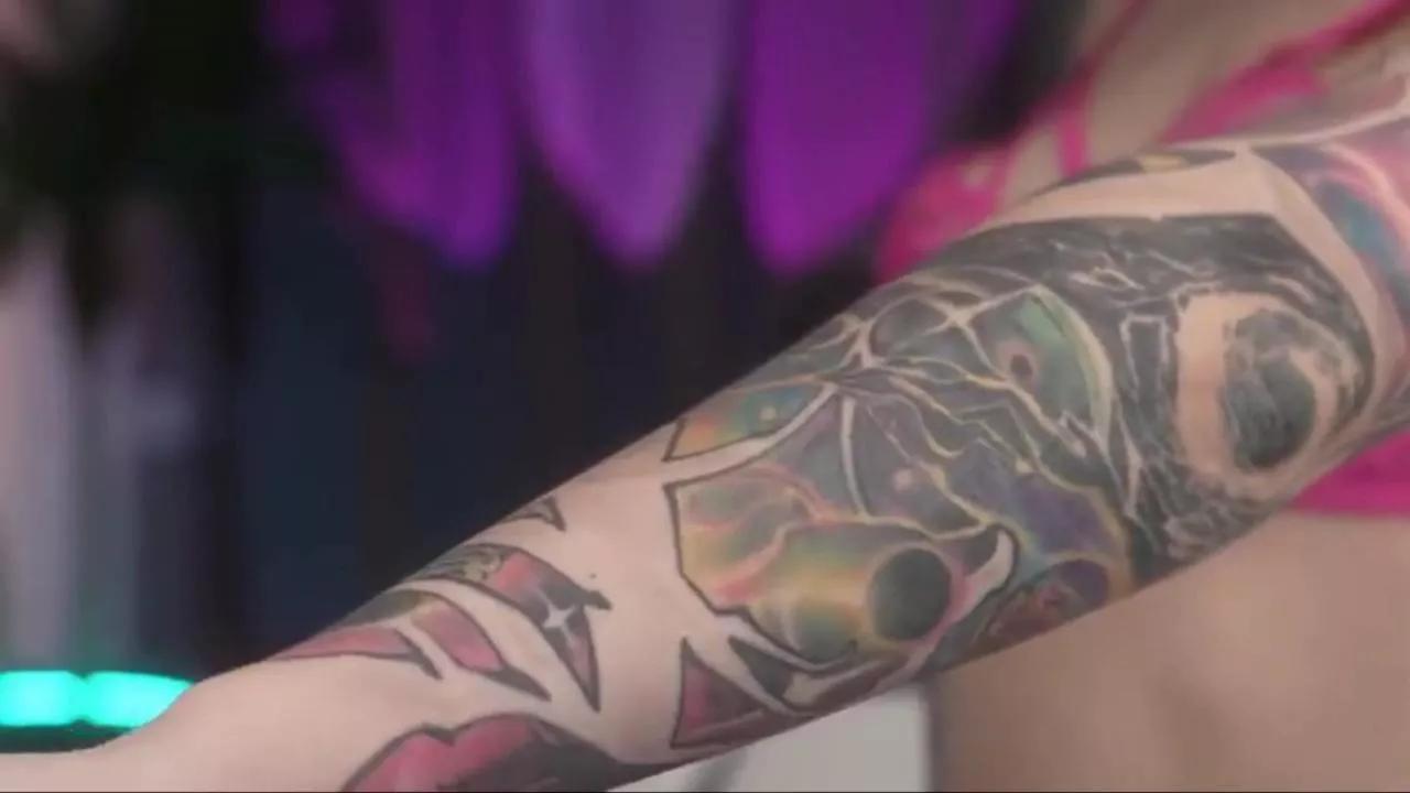 Offline KrisWolles on Cam4