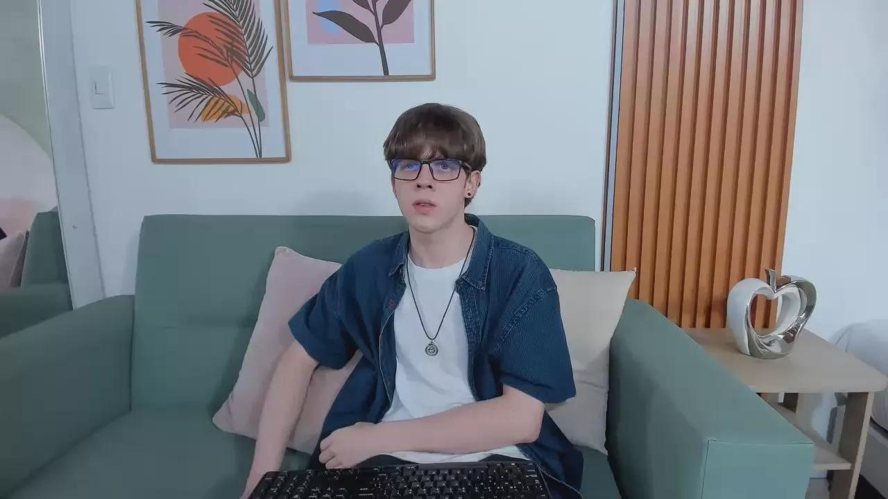 KyleDusk on Cam4 