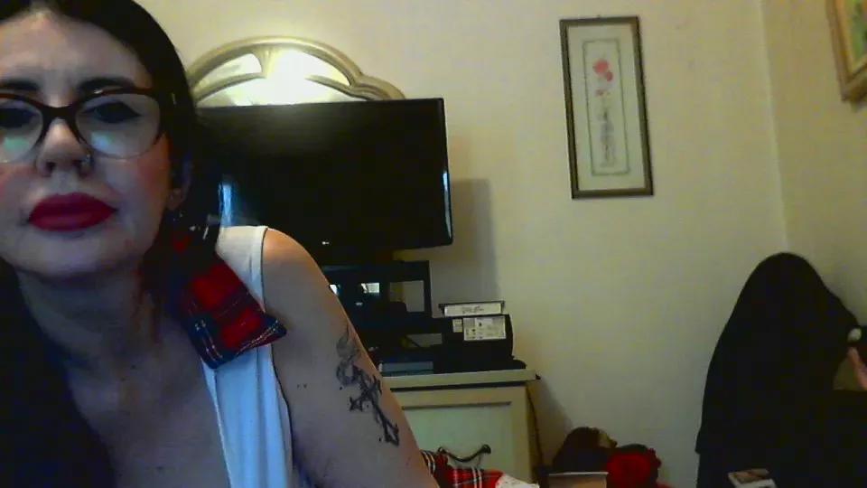 Lady_Goth73 on Cam4 
