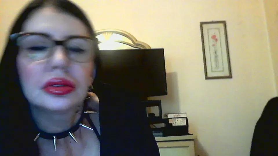 Lady_Goth73 on Cam4 