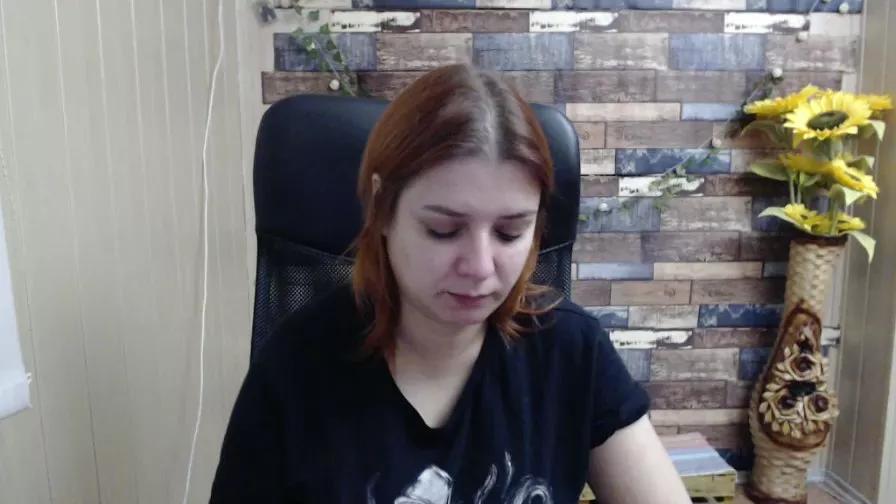 Lady_In_Dreams on Cam4 