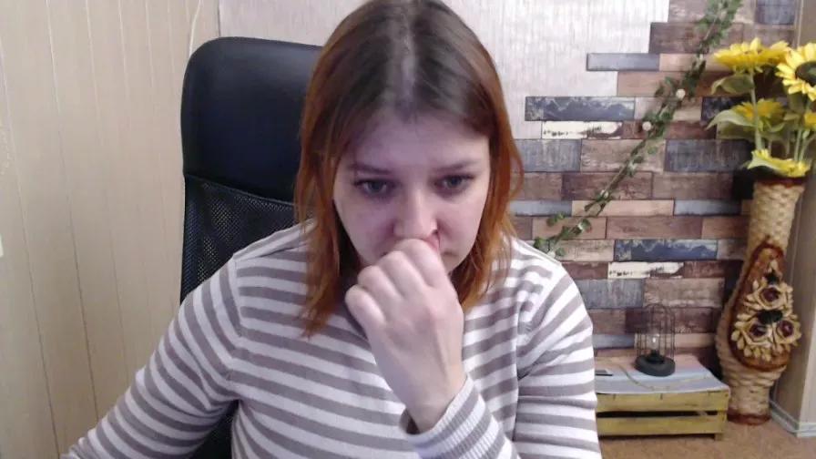 Lady_In_Dreams on Cam4 