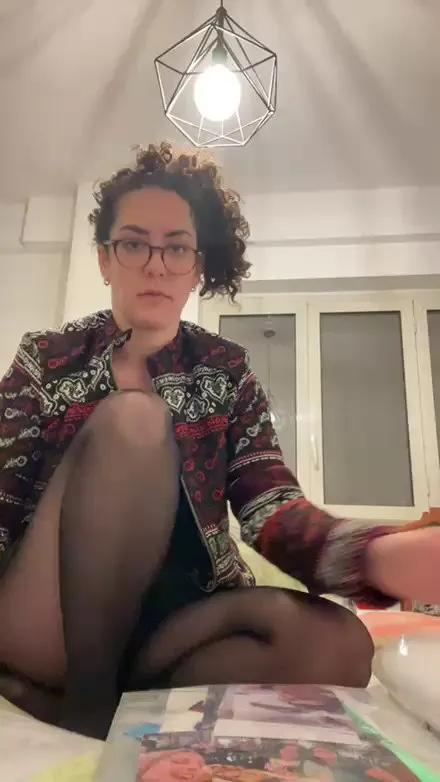 Offline LadyAzar on Cam4