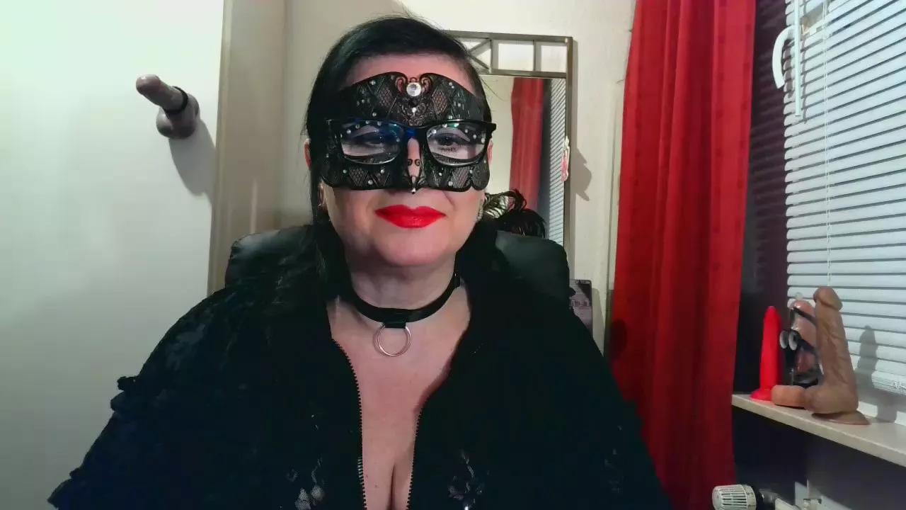 LadyMaxime6 on Cam4 
