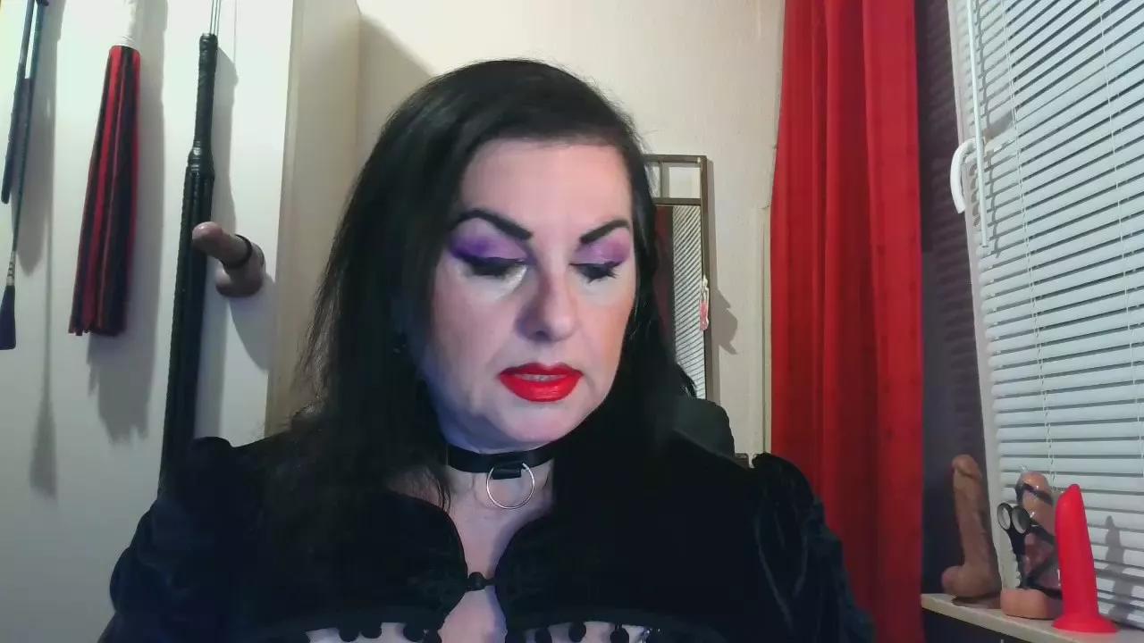 LadyMaxime6 on Cam4 