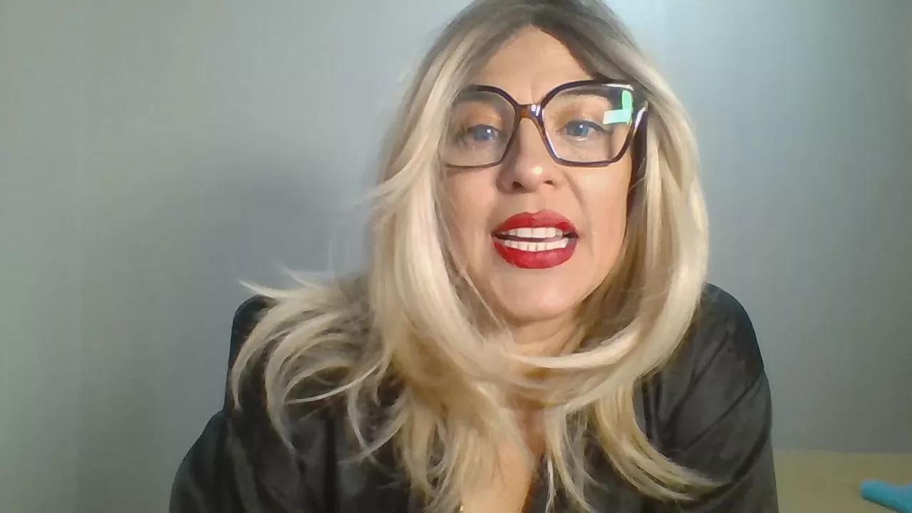 Ladysu on Cam4 