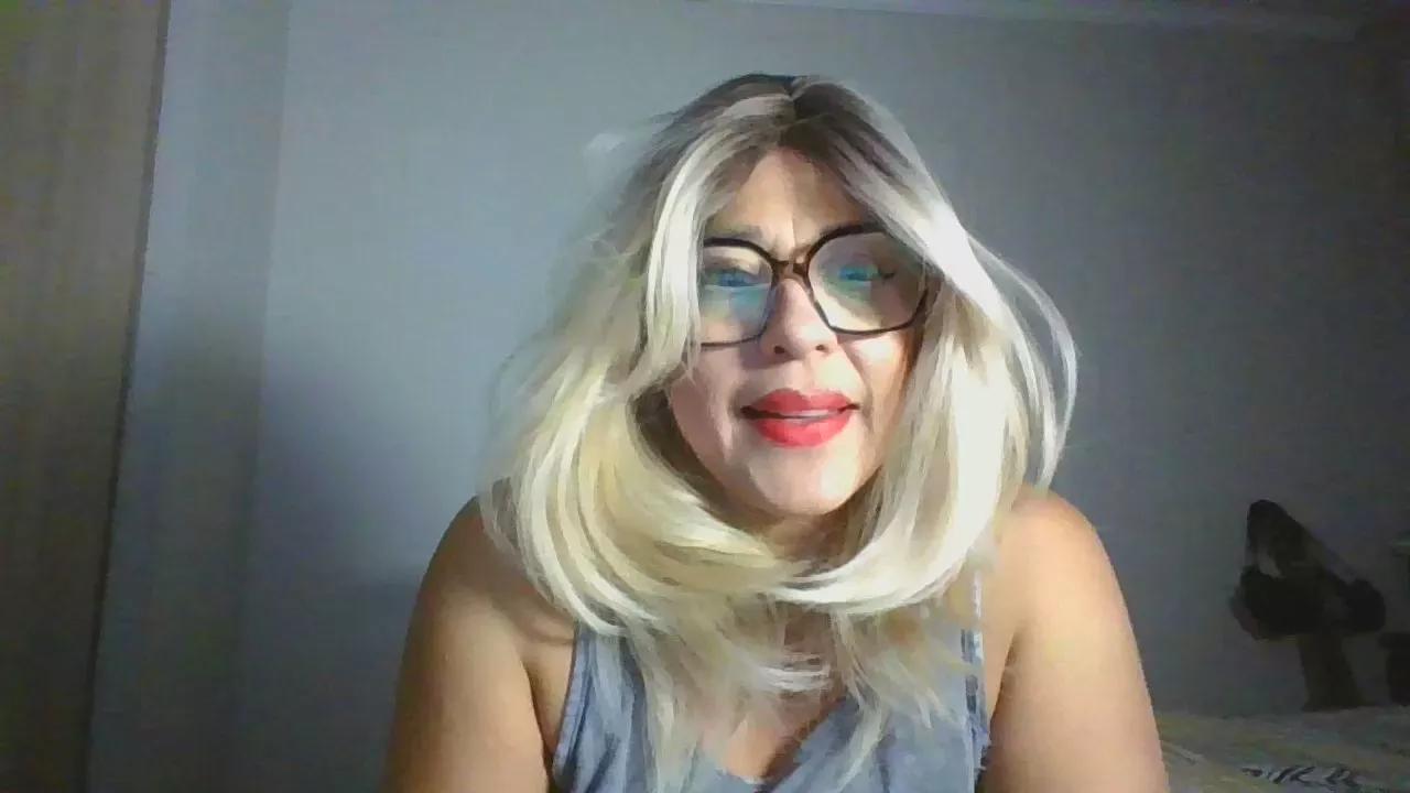 Ladysu on Cam4 