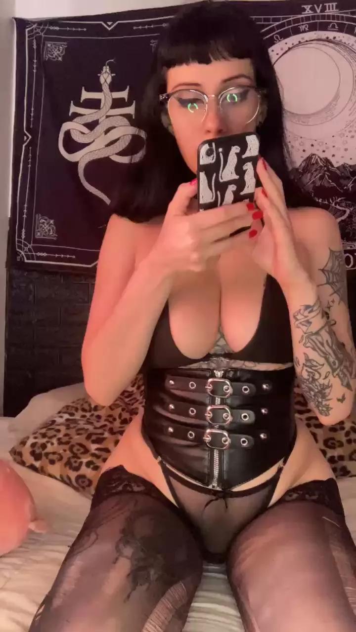 ladyvengeance on Cam4 