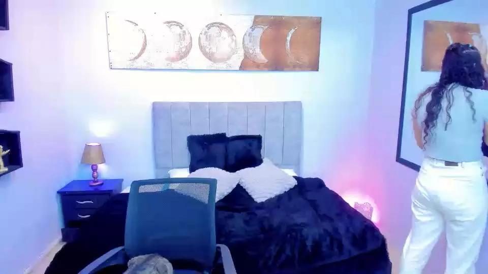 Lana_stone_ on Cam4 